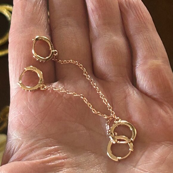 925 Sterling Silver Double Piercing Handcuff Chain Hoop Earrings - Picture 8 of 8